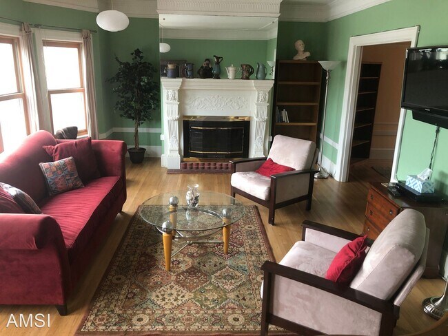 Building Photo - 4 br, 2 bath House - 835 40th Ave