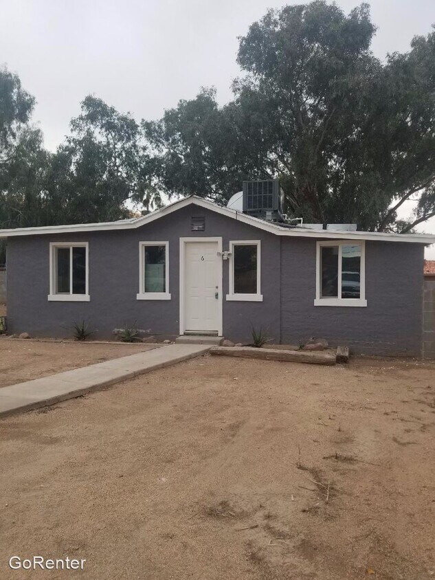 Primary Photo - 1329 E Cinnabar Ave