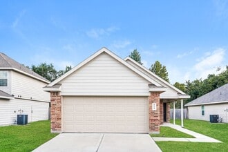 Building Photo - 8618 Middleton Oaks Cir