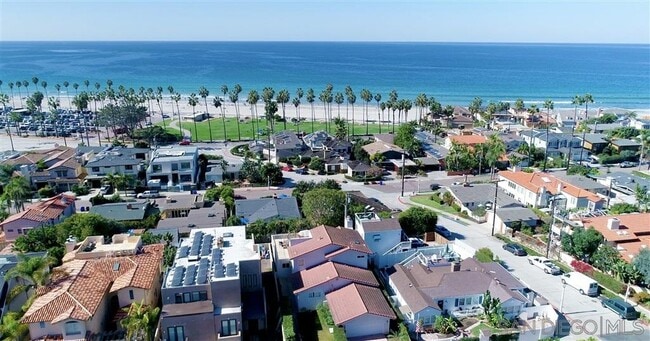 Building Photo - 8384 La Jolla Shores Dr