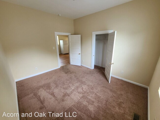 Building Photo - 4 br, 1 bath House - 624 Delaware Ave