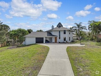 Building Photo - 9752 SE Highborne Way