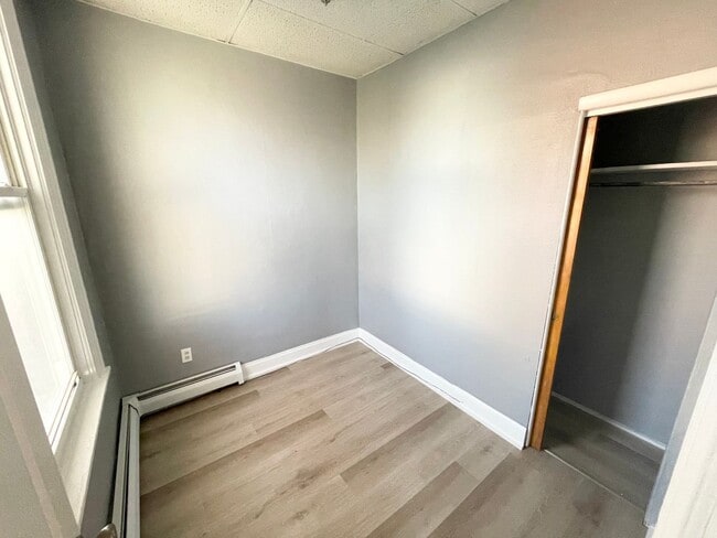 Foto del edificio - 640 3rd Ave