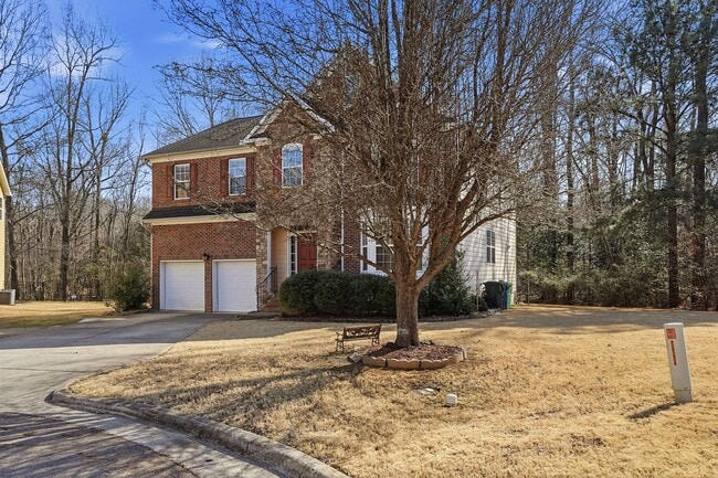 Foto del edificio - Stunning home nestled at the end of a quiet cul-de-sac!