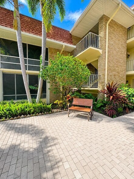 Foto del edificio - 5570 Tamberlane Cir