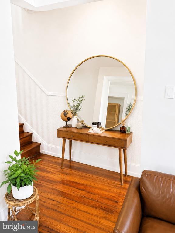 Foto del edificio - 2332 Catharine St