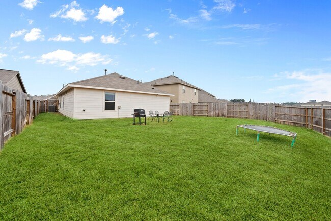 Building Photo - 18950 Panzini Dr