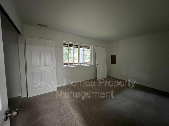 Foto del edificio - 15901 48th Ave W