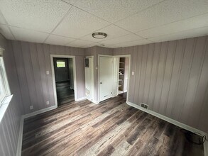 Building Photo - 42 Baldwick Rd