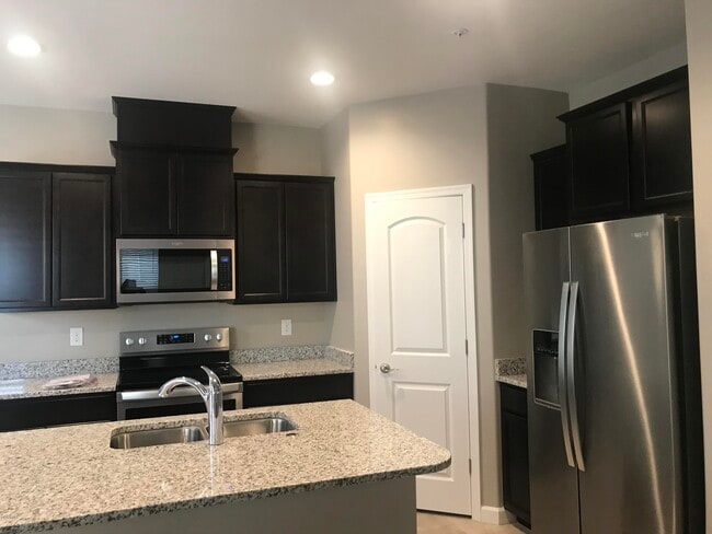 Foto del edificio - 1255 N Arizona Ave