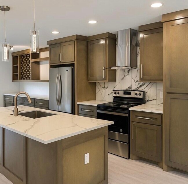 Foto del edificio - 14401 Misty Meadow Ln