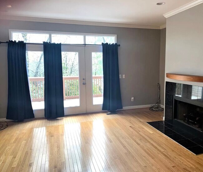 Sala de estar - 2550 Cleinview Ave