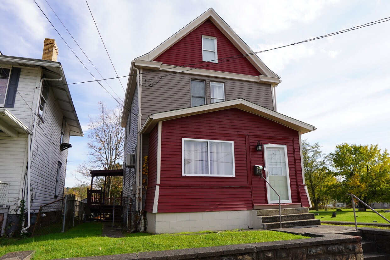 Primary Photo - 545 Green St