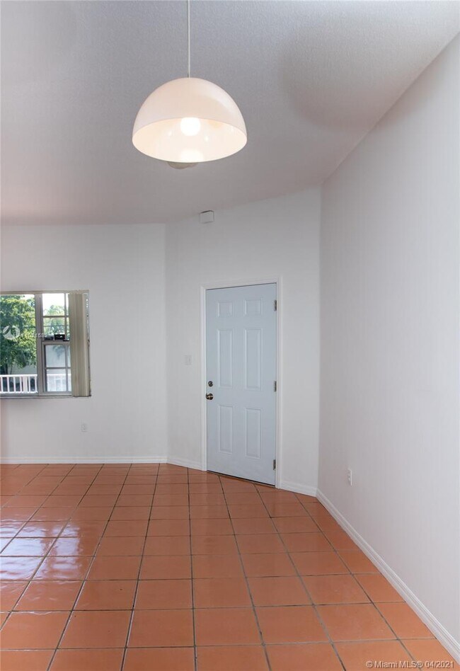 Foto del edificio - 3007 Bird Ave