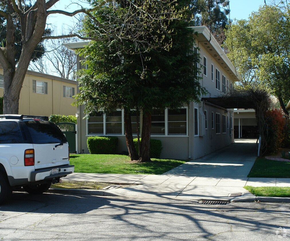 Foto del edificio - 2882 Williams St