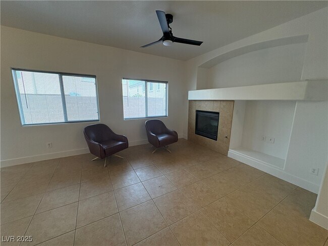 Foto del edificio - 8690 Horizon Wind Ave