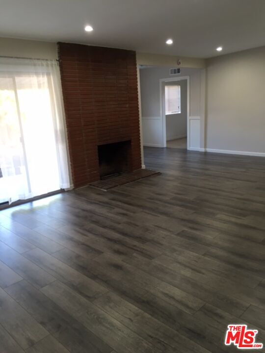 Foto del edificio - 9120 Amboy Ave