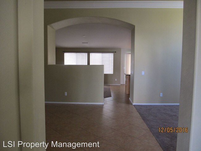 Building Photo - 3 br, 2 bath House - 2105 Silver Blaze Ct.