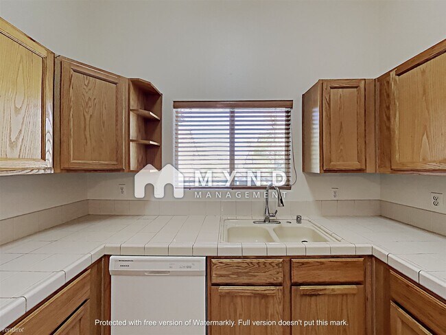 Foto del edificio - 2001 Turquoise Ridge St