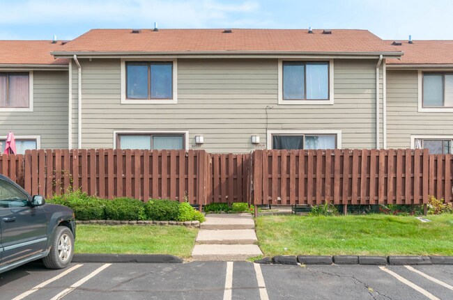 Building Photo - 20933 Sherman Ave