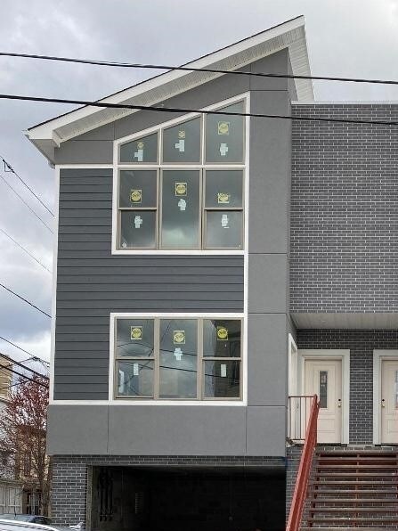 Foto del edificio - 6612 Lincoln Pl