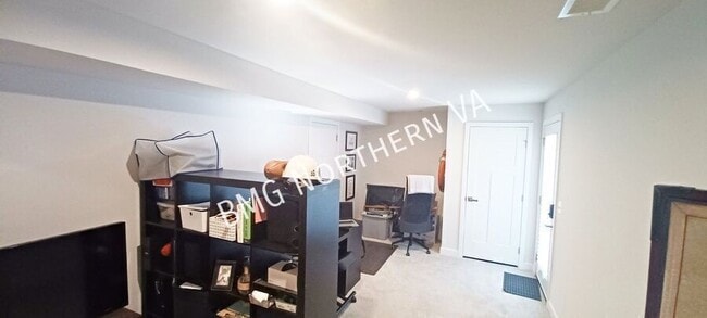 Foto del edificio - 4504 Joseph Bristow Ln