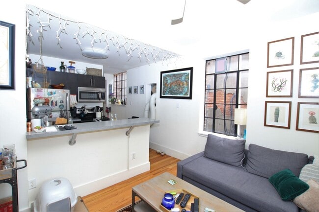 Photo - Newly renovated one bedroom unit in a great location in Brewerytown Apartment