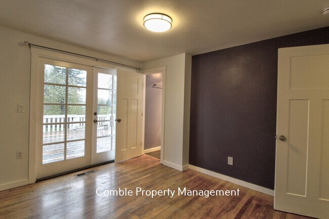 Foto del edificio - 16605 NE 87th St