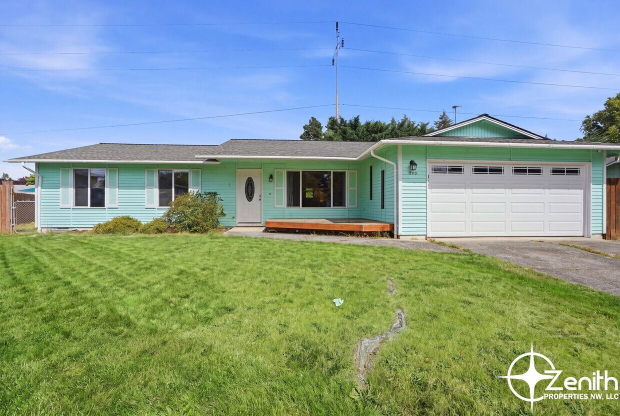 Photo - 12719 Northeast 10th Avenue