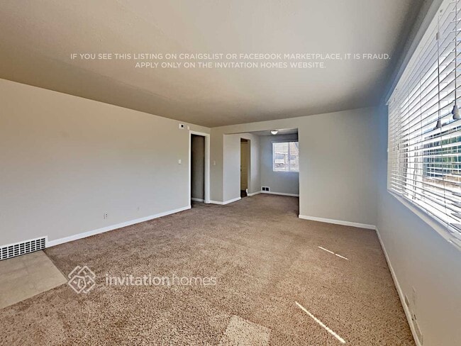 Building Photo - 13610 8th Ave SW