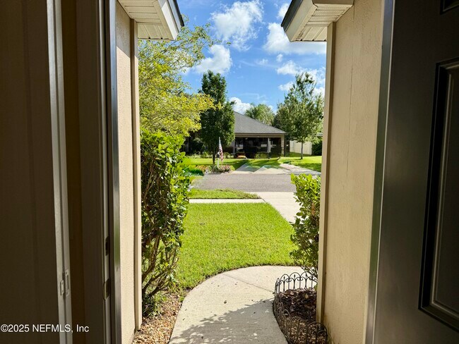 Foto del edificio - 3635 Summit Oaks Dr
