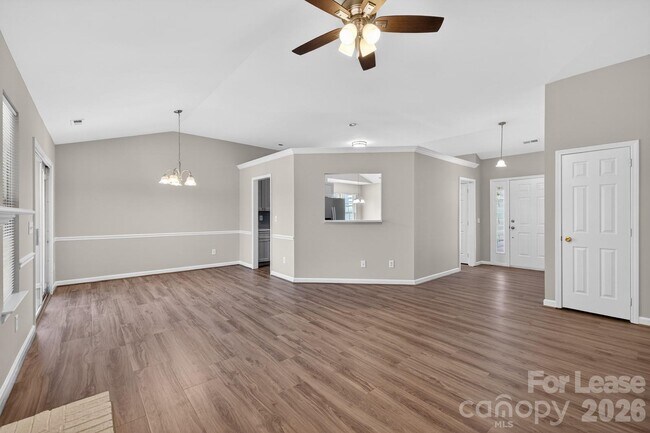 Foto del edificio - 12516 Cardinal Point Rd
