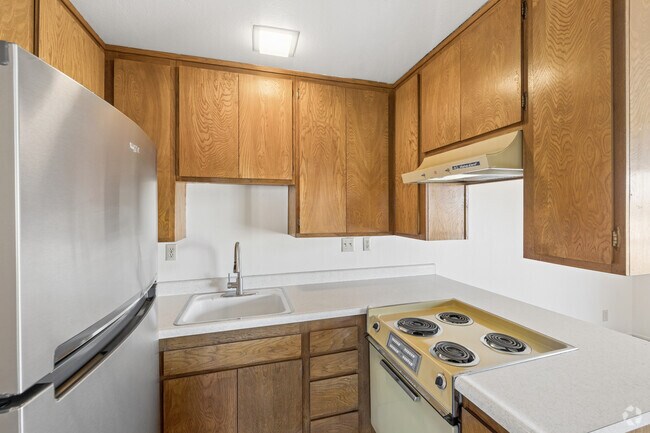 Unidad N - 675 pies cuadrados - Cocina - 2710 Spyglass Dr