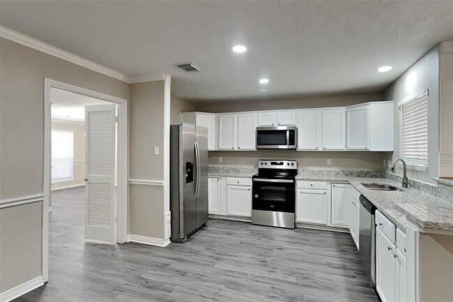 Building Photo - 3310 Doveshire Ct