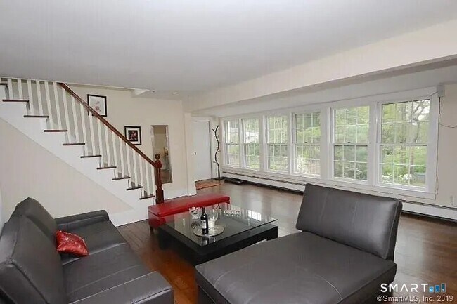 Foto del edificio - 1286 Long Ridge Rd