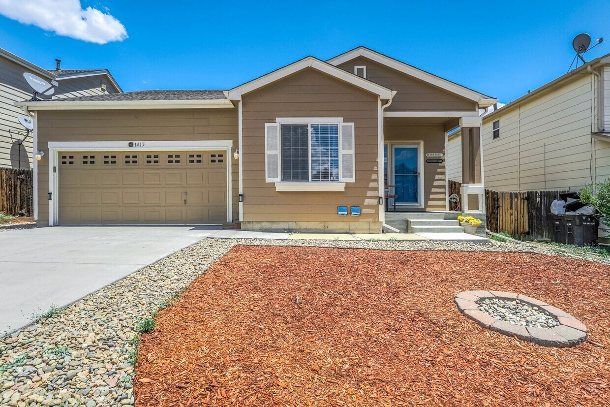Primary Photo - Charming 3BR Condo in Fountain
