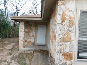 Building Photo - 12812 Tomanet Trail