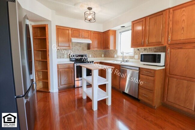 Foto del edificio - 6216 Tarbet Pl