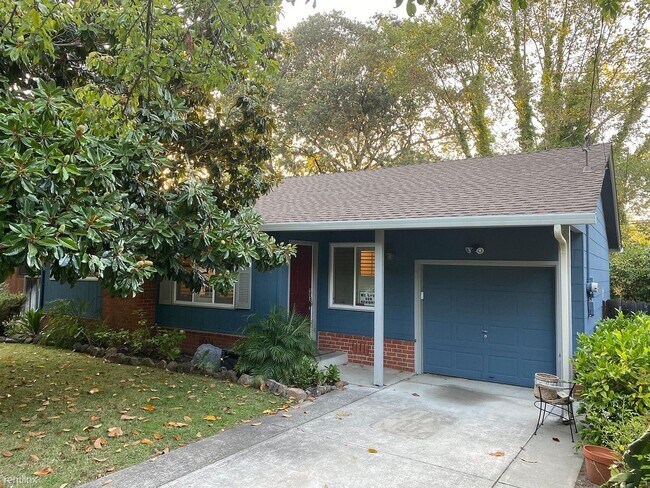 Building Photo - 140 Sequoia Ave