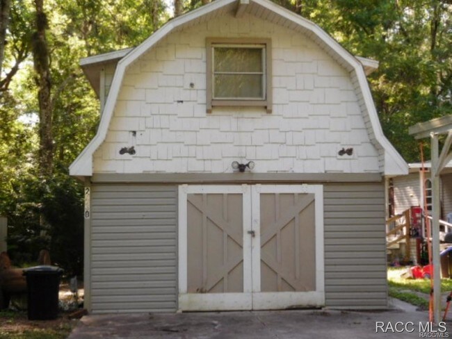 Building Photo - 2430 N Junglecamp Rd