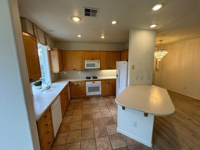 Foto del edificio - Quiet and Inviting Moller Ranch 3BD/2.5BA Single-Family Home!