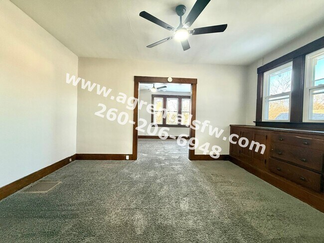 Foto del edificio - 907 Lincoln Ave