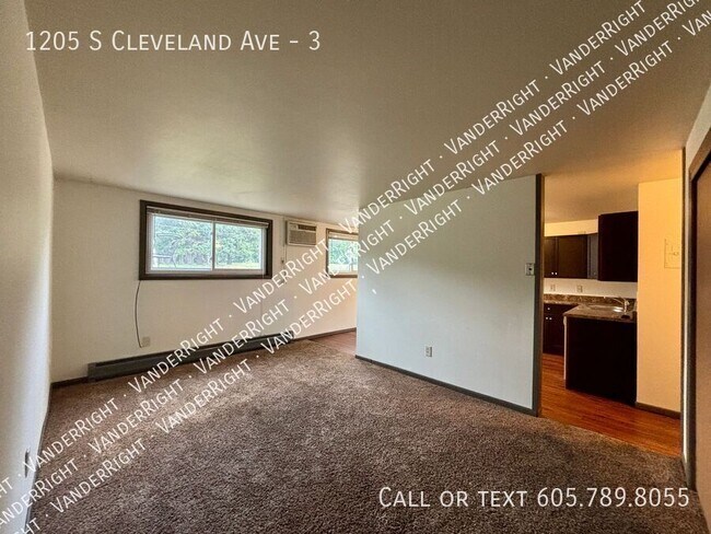 Foto del edificio - 1205 S Cleveland Ave