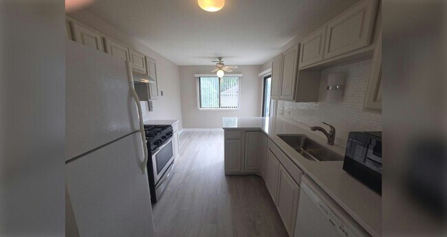 Foto del edificio - 299 Pembridge Ln