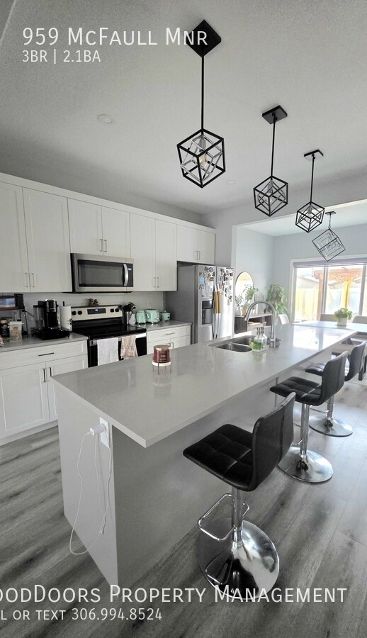 Photo du bâtiment - 959 McFaull Mnr