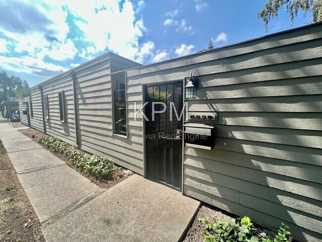 Foto del edificio - 6829 Mill Springs Ct