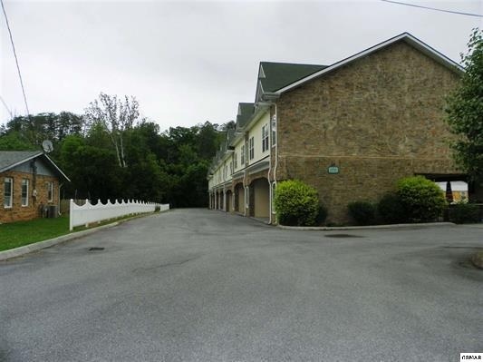 Pigeon Forge Townhomes - 2665 High Valley Dr