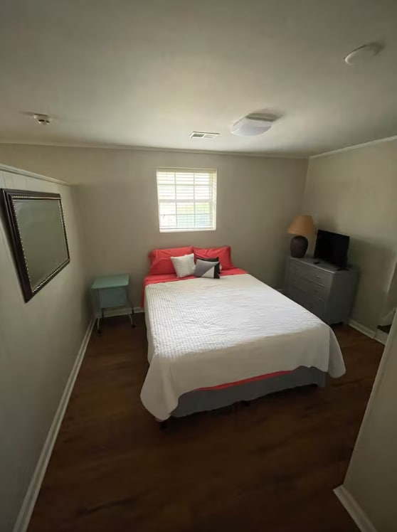 Building Photo - 4021 N 12th Ave