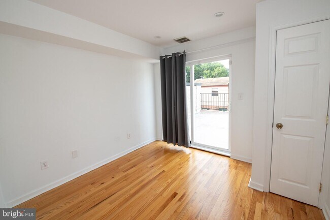 Foto del edificio - 2130 Ellsworth St