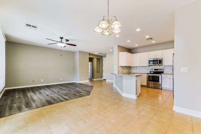 Foto del edificio - 4729 E Cloudburst Dr